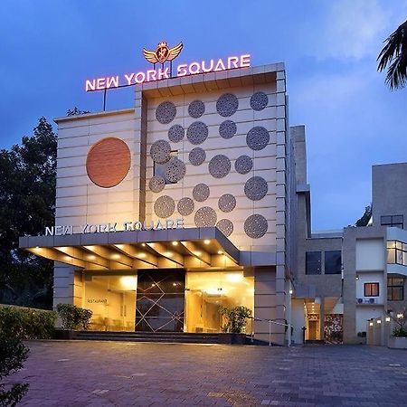 Hotel New York Square Kottayam Extérieur photo