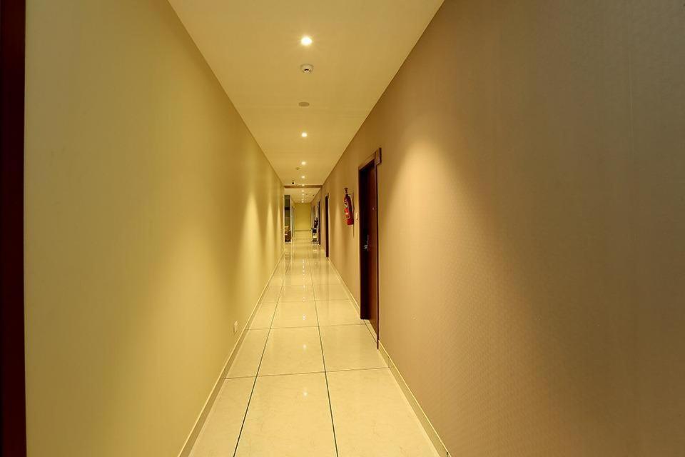 Hotel New York Square Kottayam Extérieur photo
