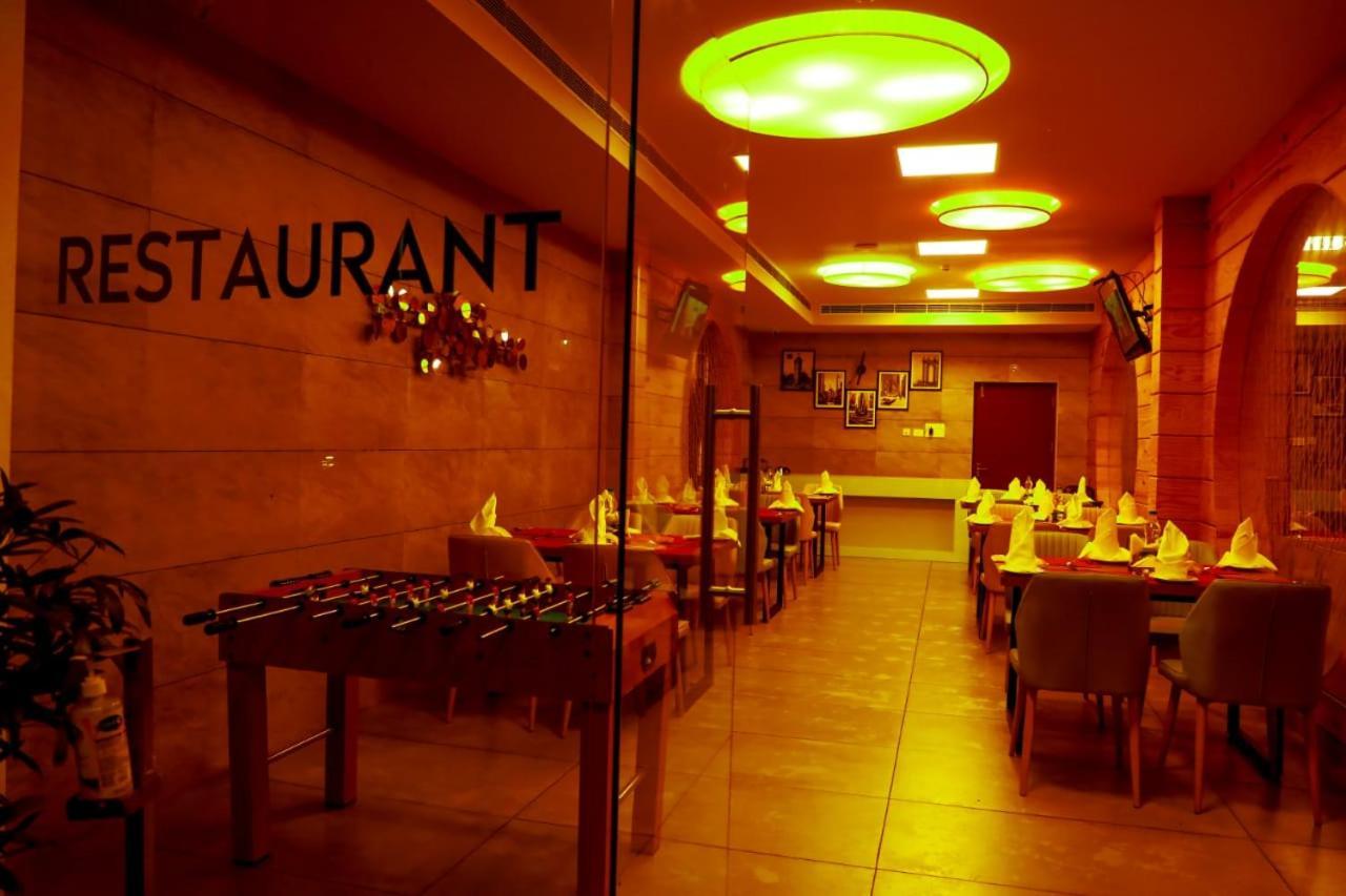 Hotel New York Square Kottayam Extérieur photo